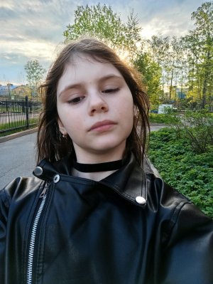 Провожу эфир и леплю из пластилина фигурки и пишите вопросы