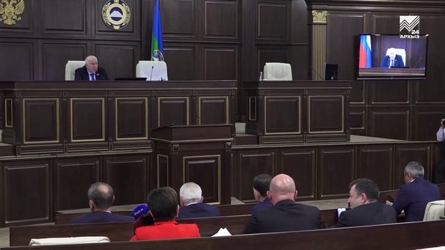 Депутаты Народного собрания КЧР внесли изменения в законопроект о выплатах многодетным семьям