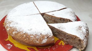 Банановый пирог с орехами в мультиварке
