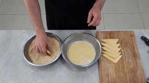 Сырные треугольнички с соусом