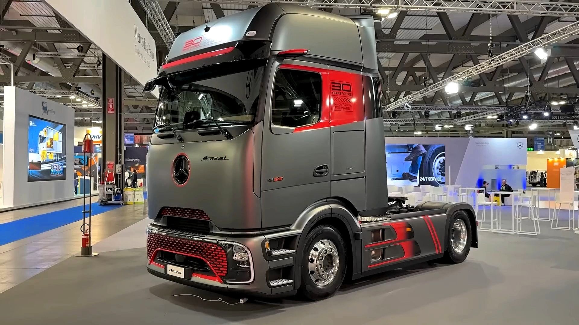 Новый Mercedes-Benz Actros L (2026) смотреть онлайн