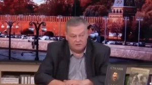 Евгений Спицын. Почему Горбачев не посадил Ельцина, Шушкевича и Кравчука? Предал отечество.