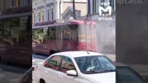 Трамвай вспыхнул в центре Казани