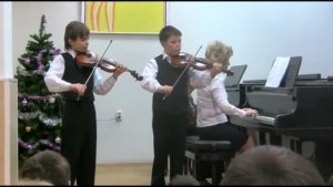 Вивальди  Концерт для 2-х скрипок   Дуэт: Руслан  Хохлачёв  и  Олег  Рожжнов   ДМШ № 13