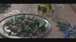 Растирка с сиренью от вен на ногах. Старинный рецепт от бабули. С ЮТУБ канала Галкин Сад