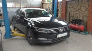 Замена приводного ремня и натяжителя на Volkswagen Passat 1,8 Фольксваген Пассат 2019