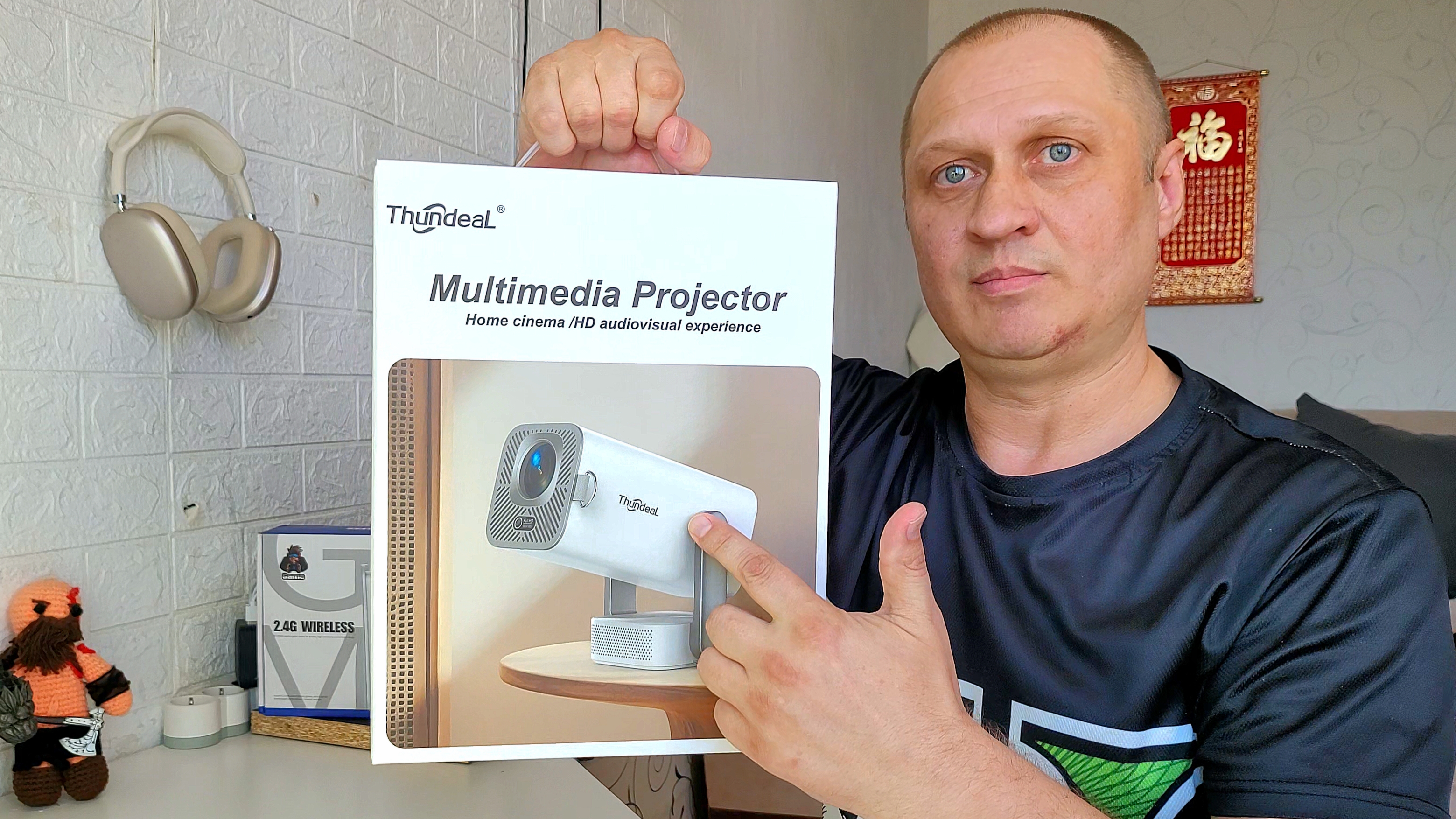 ThundeaL TD80 Pro - лучший не дорогой проектор