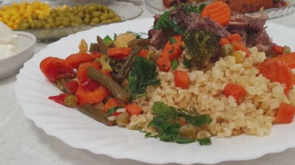 Булгур, полезно и вкусно! Прекрасный гарнир или вполне самодостаточное второе блюдо.🤗 смотреть онлайн