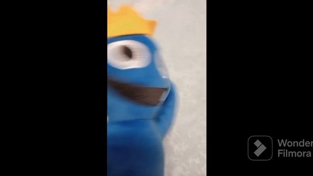 Come back and fight like a man, you vegetable! (Вернись и дерись как человек, ты овощ!)