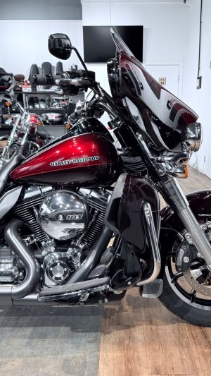 2015 HD Electra Glide Ultra Limited 103 ABS Dark Cherry Pearl 18K (VIN 5HD***6069)