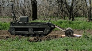 Роботы-саперы разминируют дороги в Запорожской области. Лучшее видео из зоны СВО