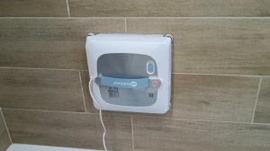 Робот-мойщиком окон Neatsvor W20, пример уведомления отключения питания