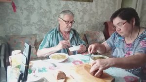 ЖИЗНЬ в ДЕРЕВНЕ. ХРОНИКА МИНУВШЕГО ДНЯ. После работы обед. Вкусно