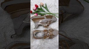 ⚡️Новые кроссовки - маленькая причина чаще выходить из дома ☀️ #женскаяобувь #shoes #кроссовки