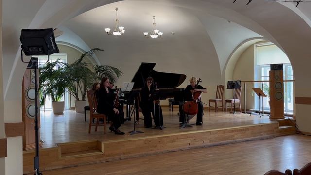 Brahms смотреть онлайн