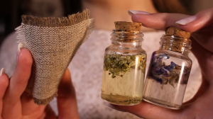 АСМР Аптекарское спа 🌿 зелья и забота (без разговоров, многослойные звуки ухода за кожей)