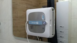 Пример уборки роботом-мойщиком окон Neatsvor W20 на зеркале