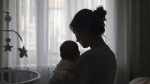ДЕПУТАТ ИРИНА ИВАНОВА ДОБИЛАСЬ ПОМОЩИ МАТЕРИ-ОДИНОЧКЕ