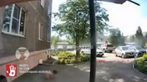 В Копейске погиб годовалый малыш. Он выпал из окна, а потом сам поднялся пошел по улице и упал в яму