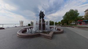Верхняя набережная Волгограда на моноколесе