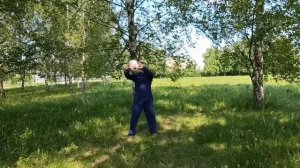 Разминка с шаром Тайцзи весом 3.0 кг в парке