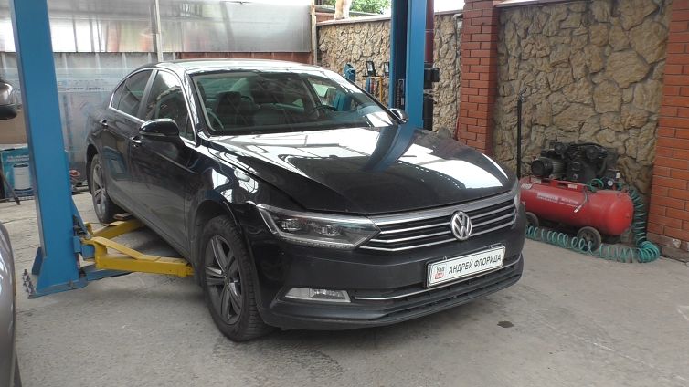 Замена передних амортизационных стоек на Volkswagen Passat 1,8 Фольксваген Пассат 2019 1часть
