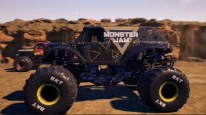 Монстр траки на трассе! Битва машин на гонке в игре Monster Jam Showdown PS4