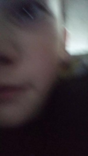 смотрим на телефрн в трансляцыи