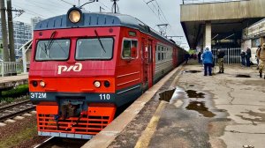 ЭТ2М 110 сообщением Сосново - Санкт-Петербург, отправляется от станции Девяткино