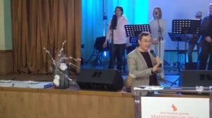 Дмитрий Лео. Прорыв через молитву на иных языках.