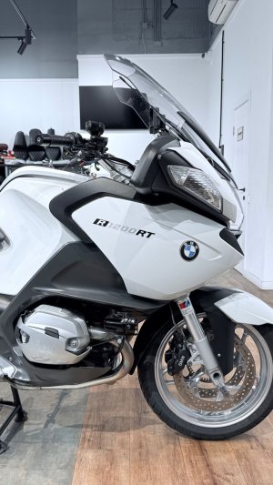 + 2011 BMW R1200RT Alpine White 69K (VIN WB10***6187)