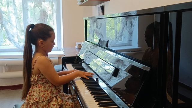 «Собачий вальс». Исполняет Арина Филиппова.