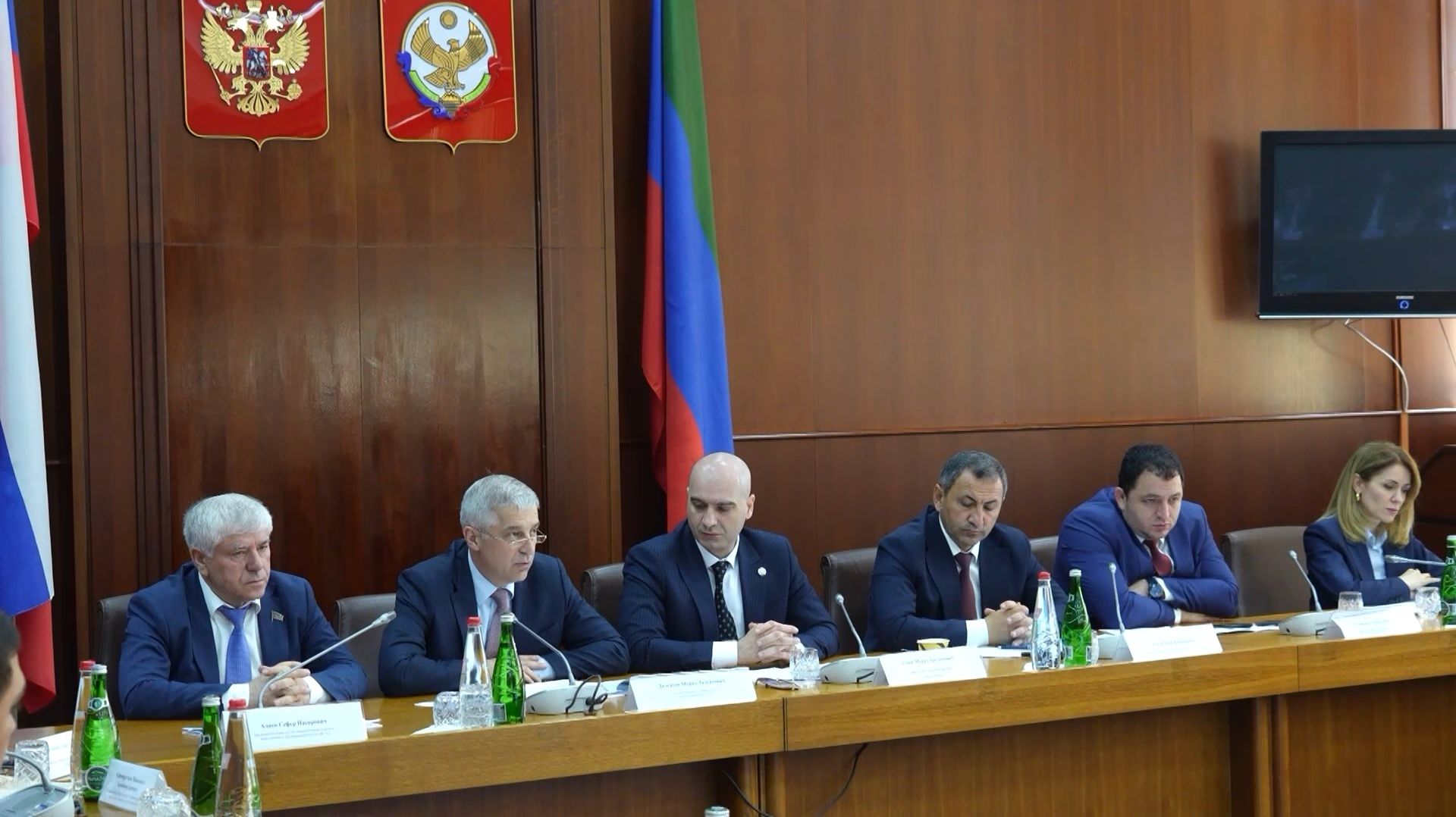 Круглый стол по вопросам развития предпринимательства прошел в Махачкале