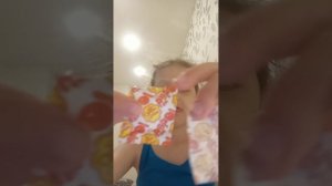 пробую конфеты