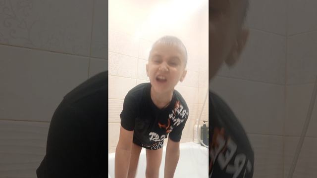 тут меня обливают водой смотреть онлайн