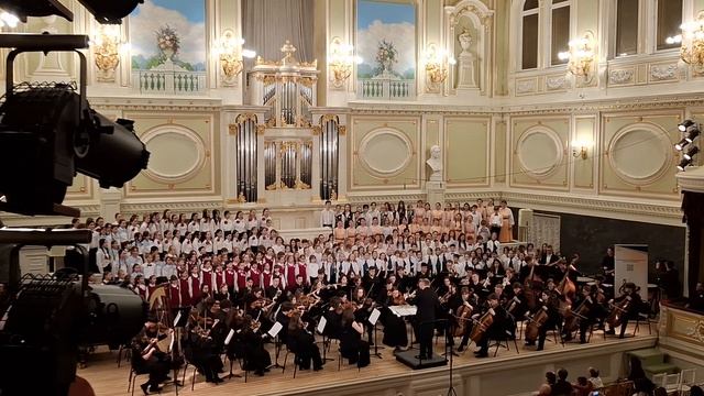 Санкт-Петербург. Государственная Капелла на Невском проспекте. Конкурс детских хоров.