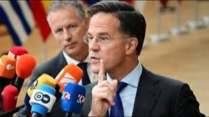 Генсек НАТО просит Европу покупать американское оружие, чтобы США остались в альянсе