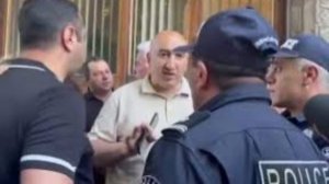 В резиденцию Макрона нагрянули с обысками