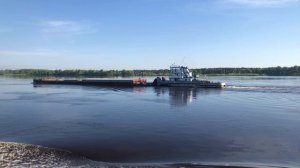 т/х РЕЧНОЙ-33 на Волге выше Казани