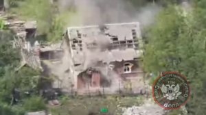 Константиновка.!!!
 Расчёты БПЛА Южной группировки войск уничтожили живую силу ВСУ в укрытии !