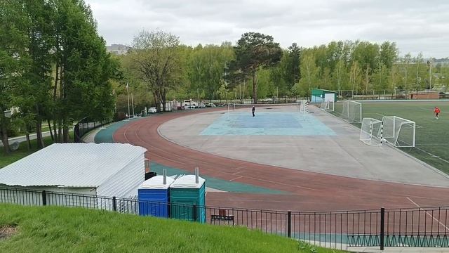 Идём с внуками на футбольное поле⚽🥅 смотреть онлайн