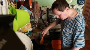 Жизнь после инсульта.Готовлю ужин,жарю картошку.