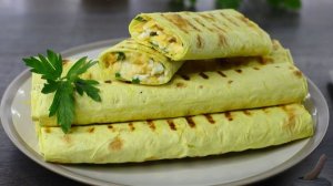 РУЛЕТИКИ ИЗ ЛАВАША, С СЫРОМ И ЯЙЦАМИ