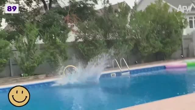 America′s Funniest Home Videos. Funniest Fails Of The Week 😂 смотреть онлайн
