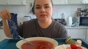 А на обед борщ, лучик, редис #мукбанг #обед