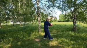 Упражнения с шаром Тайцзи весом 3.0 кг в ландшафтном парке Митино (8)