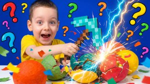 Игрушечные цветные шарики | Макс с играет с киркой Minecraft в игрушки | Веселые истории для детей