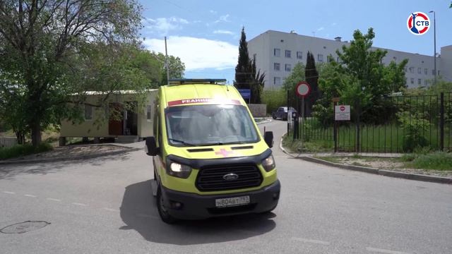 Юношу, пострадавшего при обрушении балкона в школе, направили на лечение в Москву