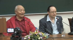 Архив 2011. Чогьял Намкай Норбу в МГИМО прочитал лекцию Как нам оказаться в условиях эволюции