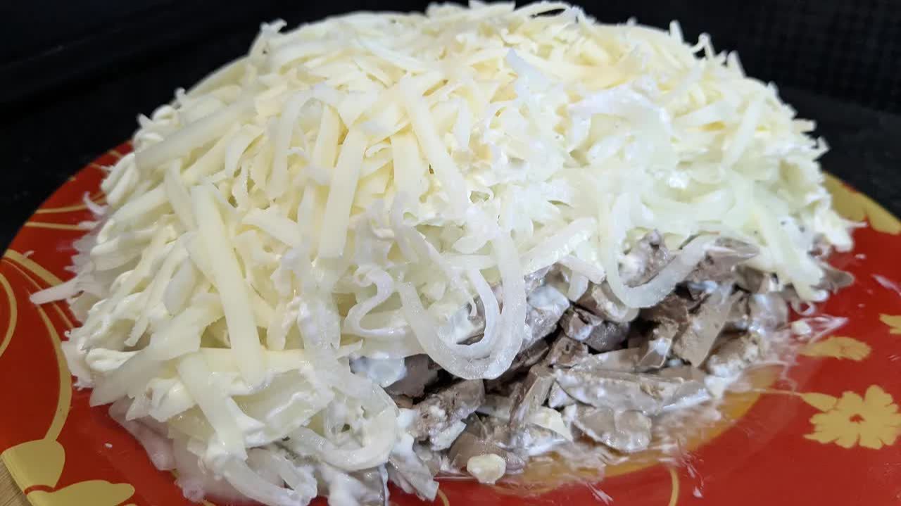 ЛУКОВЫЙ САЛАТ — ТАК ВКУСНО, что готовят ДАЖЕ ТЕ, кто ЛУК НЕ ЛЮБИТ!